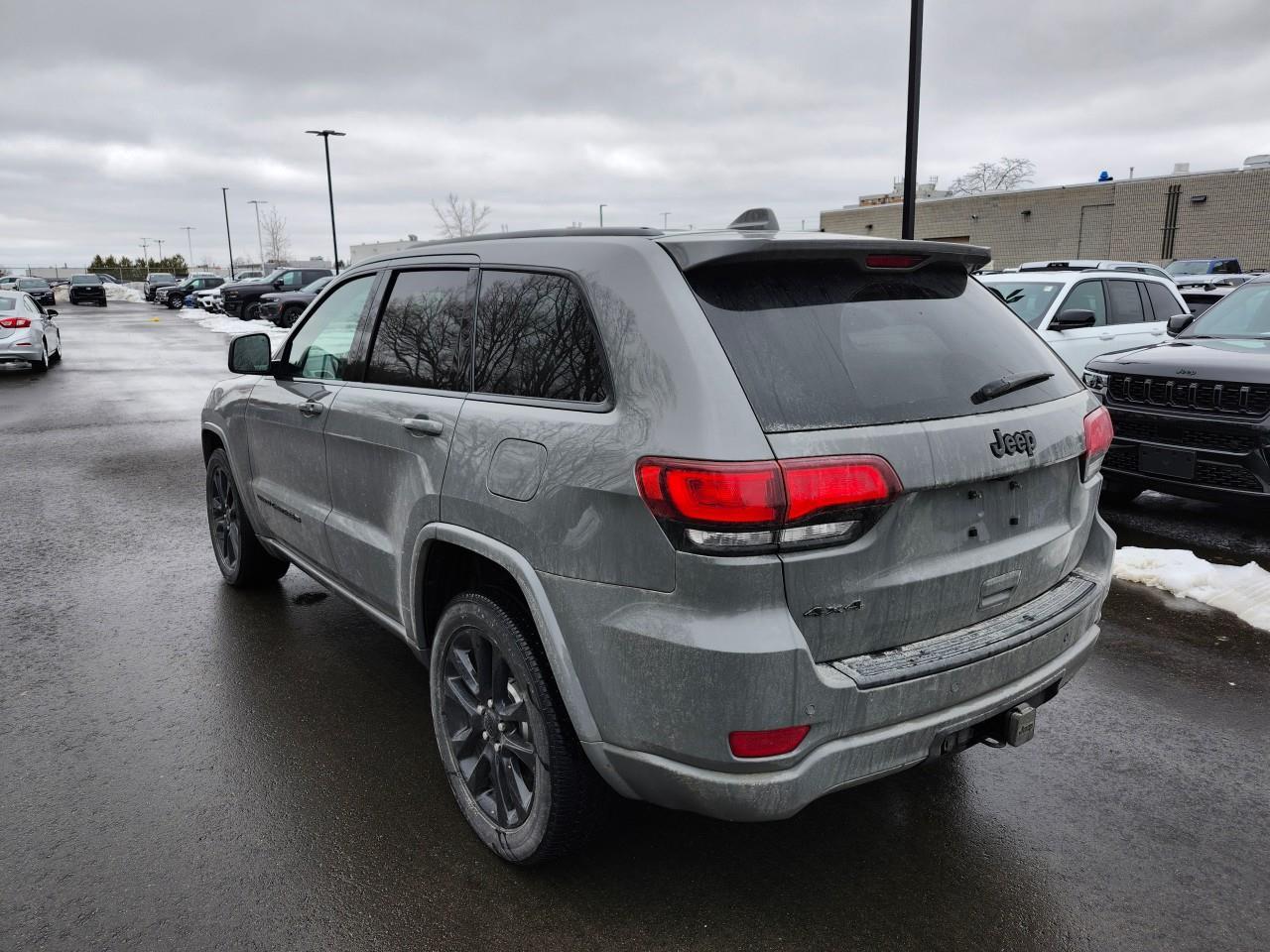 2022 Jeep Grand Cherokee WK Laredo 4dr 4x4 Photo3
