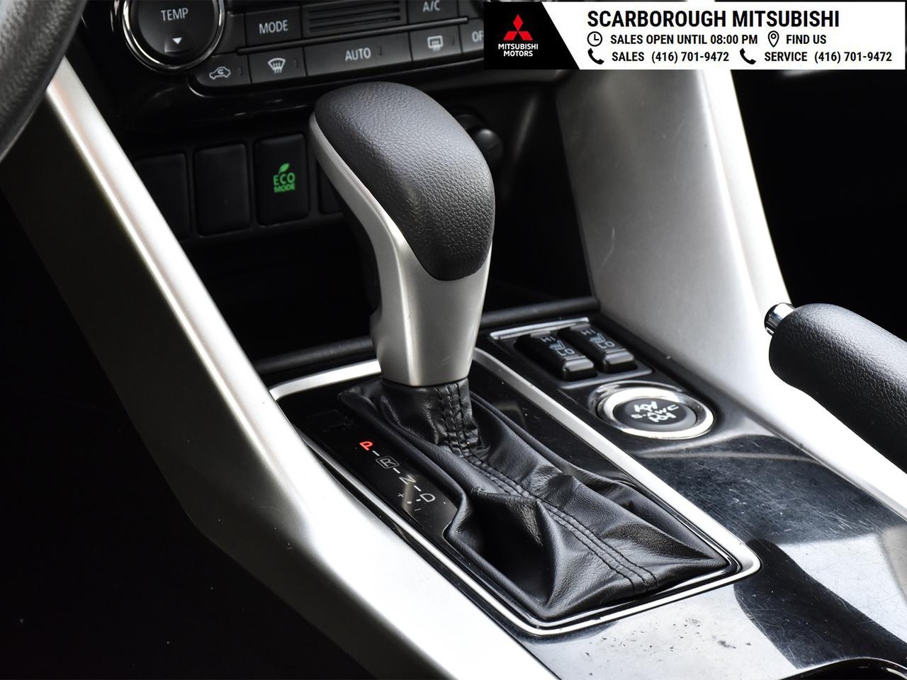 2024 Mitsubishi Eclipse Cross ES   4WD   Apple Carplay  Rear camera Photo
