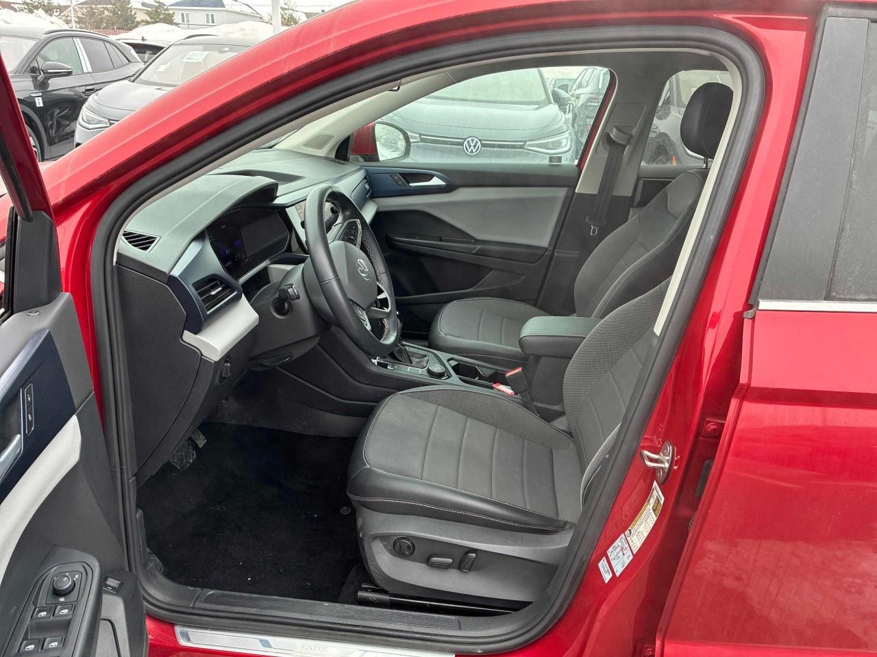 2022 Volkswagen Taos Comfortline 4dr All-Wheel Drive 4MOTION Photo