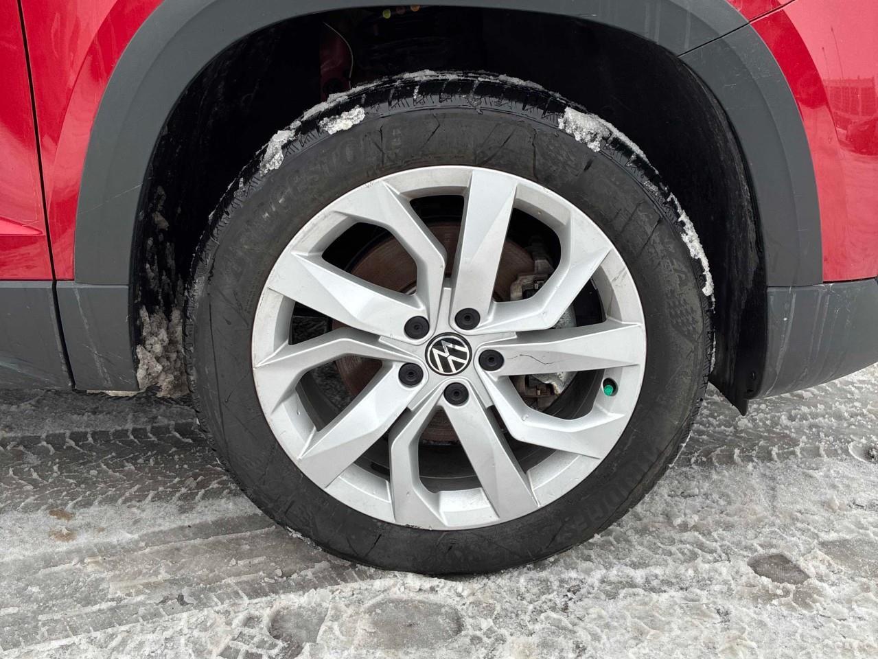 2022 Volkswagen Taos Comfortline 4dr All-Wheel Drive 4MOTION Photo