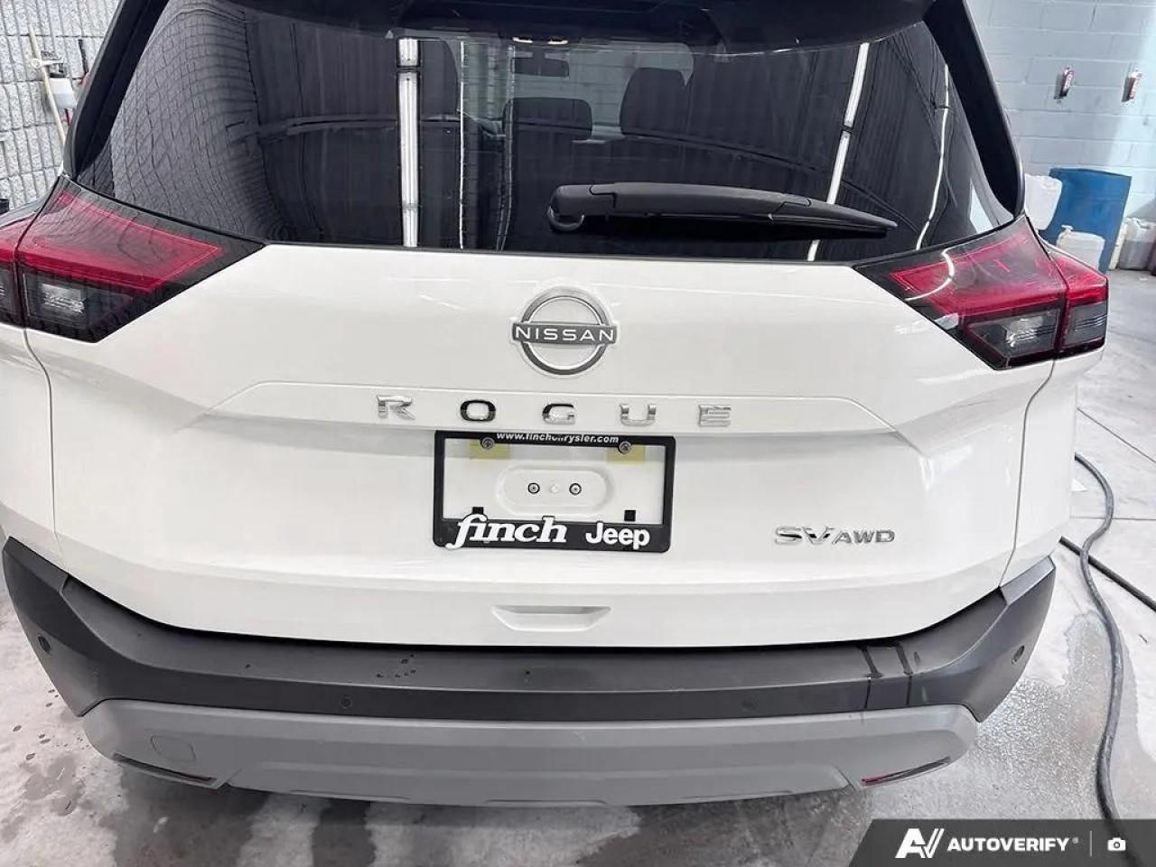 2024 Nissan Rogue SV Moonroof 4dr All-Wheel Drive Sport Utility Photo4