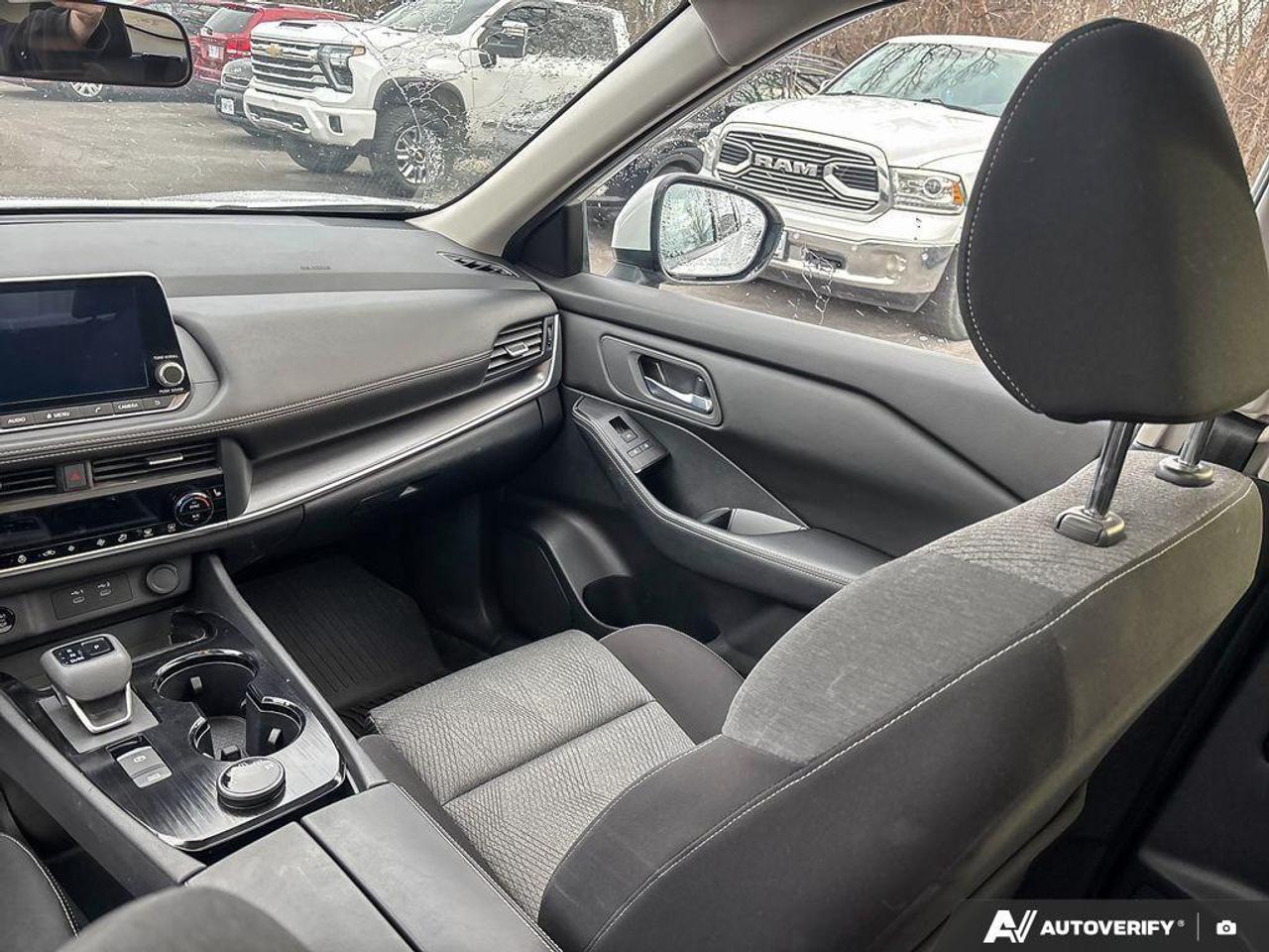 2024 Nissan Rogue SV Moonroof 4dr All-Wheel Drive Sport Utility Photo