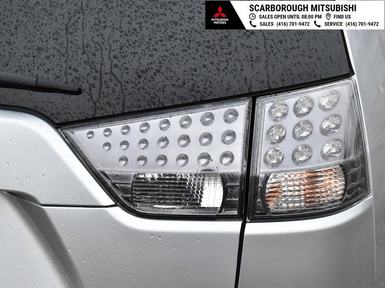 2009 Mitsubishi Outlander ES being sold as is Photo