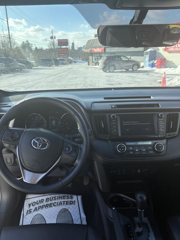 2016 Toyota RAV4 AWD 4dr SE Photo