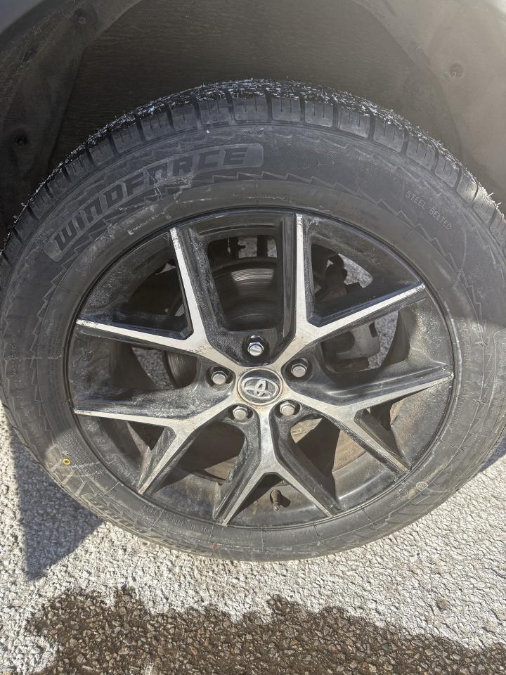 2016 Toyota RAV4 AWD 4dr SE Photo