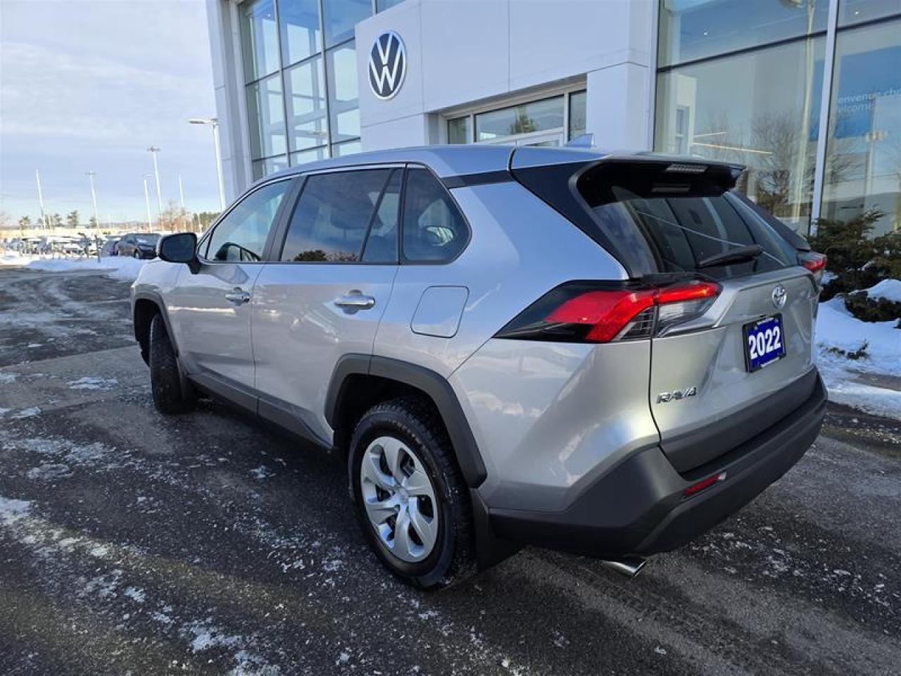 2022 Toyota RAV4 LE FWD W/Winter wheel pkg Photo2