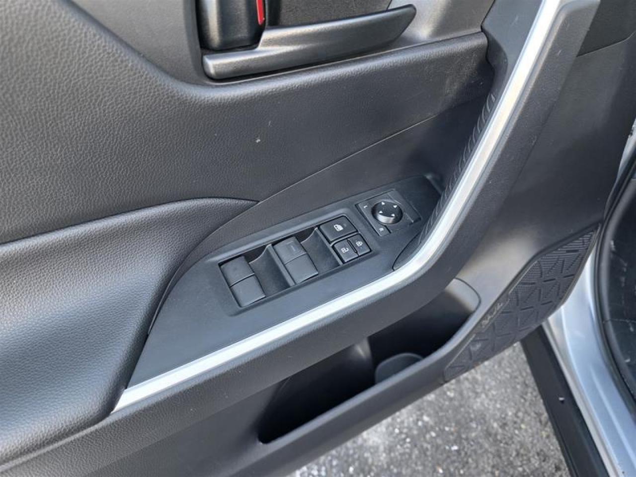 2022 Toyota RAV4 LE FWD W/Winter wheel pkg Photo