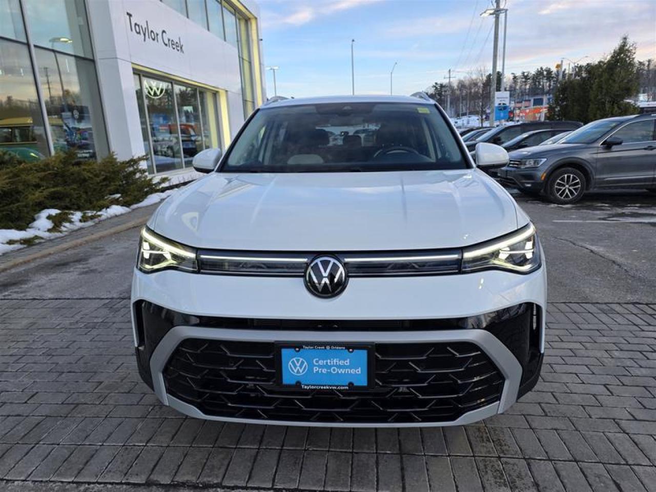 2025 Volkswagen Taos Highline 4MOTION Photo