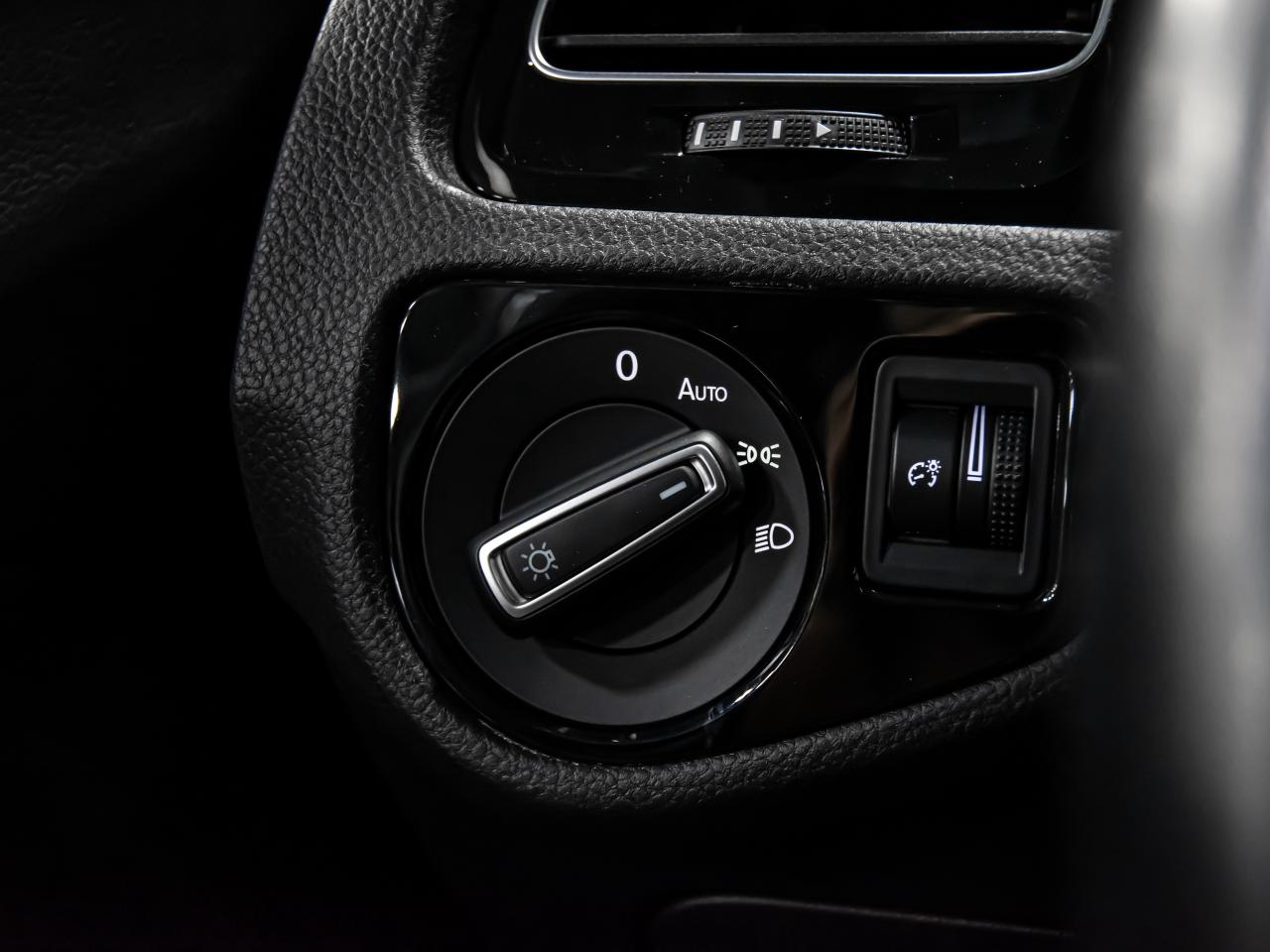 2019 Volkswagen Golf R 6 SPEED MANUAL BLIND SPOTS NAVI REAR VIEW CAMERA Photo