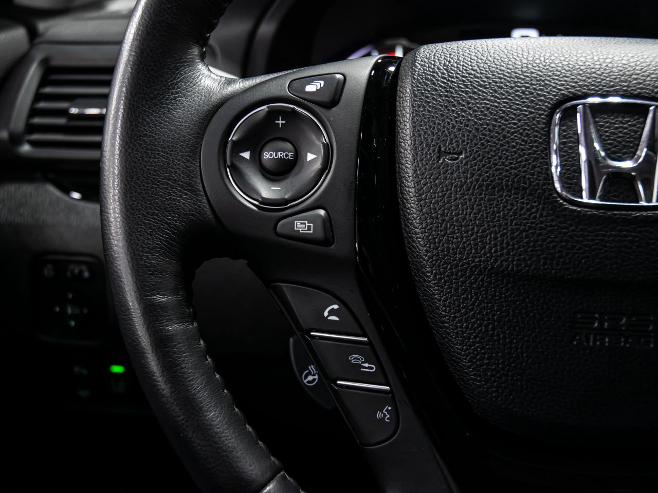 2018 Honda Pilot TOURING AWD REAR DVD NAVI REAR VIEW CAM 6 PASS Photo