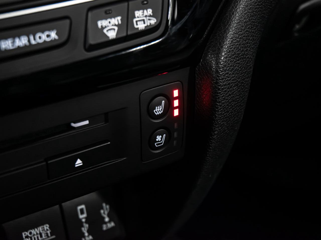 2018 Honda Pilot TOURING AWD REAR DVD NAVI REAR VIEW CAM 6 PASS Photo