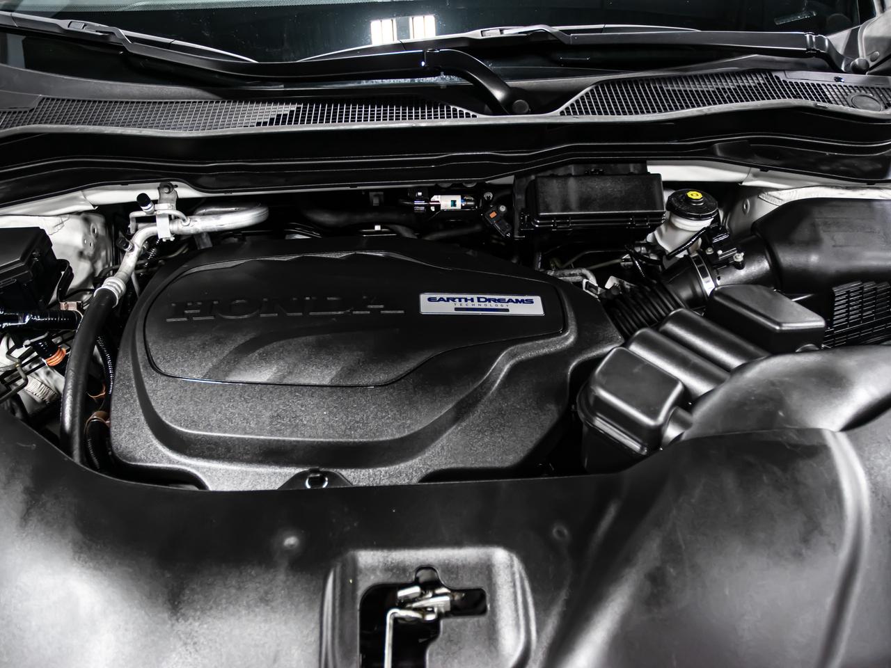 2018 Honda Pilot TOURING AWD REAR DVD NAVI REAR VIEW CAM 6 PASS Photo