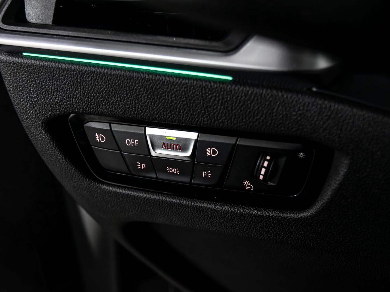 2022 BMW 3 Series 330i xDrive M SPORT HEADS UP BLIND SPOTS NAVI Photo