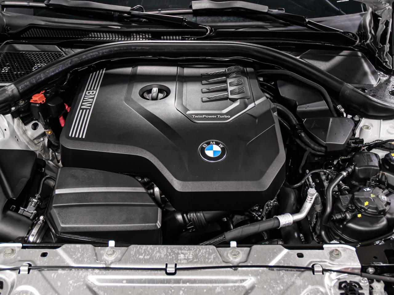 2022 BMW 3 Series 330i xDrive M SPORT HEADS UP BLIND SPOTS NAVI Photo