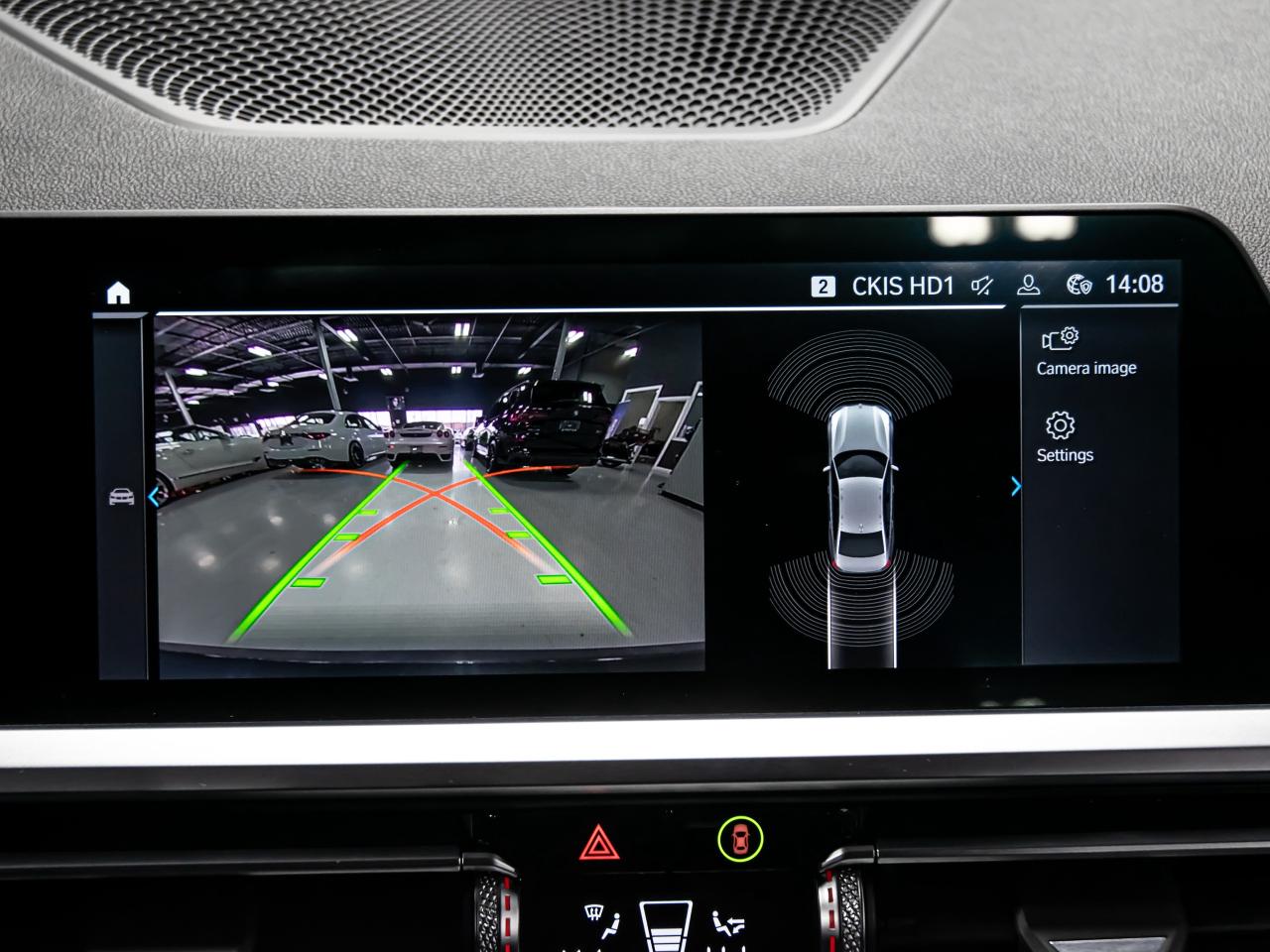 2022 BMW 3 Series 330e xDrive PLUG IN HYBRID BLIND SPOTS NAVI Photo