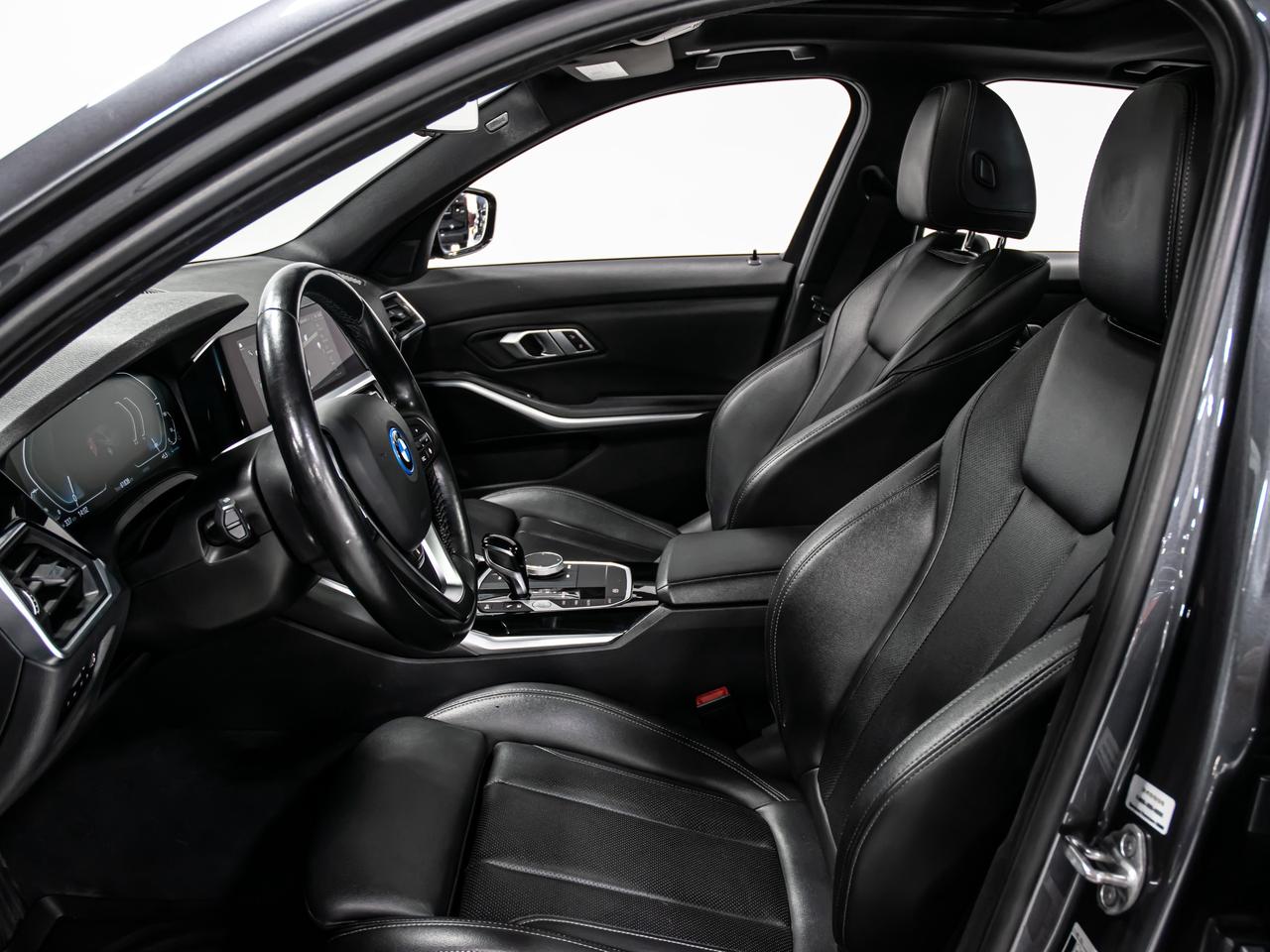 2022 BMW 3 Series 330e xDrive PLUG IN HYBRID BLIND SPOTS NAVI Photo