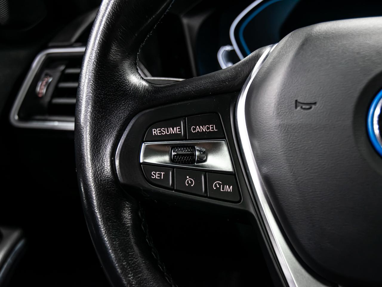 2022 BMW 3 Series 330e xDrive PLUG IN HYBRID BLIND SPOTS NAVI Photo