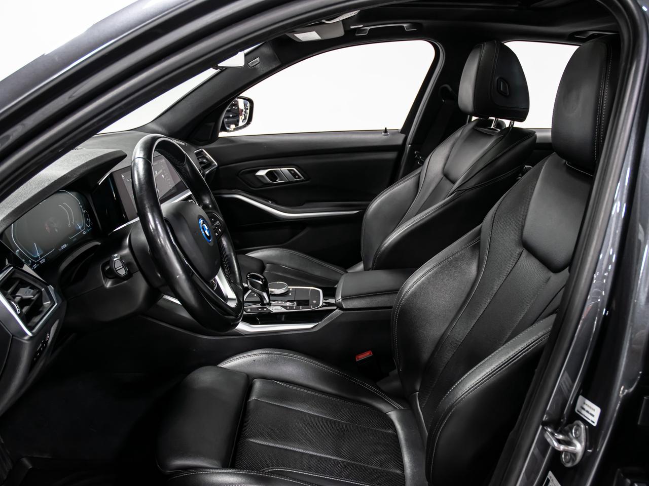 2022 BMW 3 Series 330e xDrive PLUG IN HYBRID BLIND SPOTS NAVI Photo