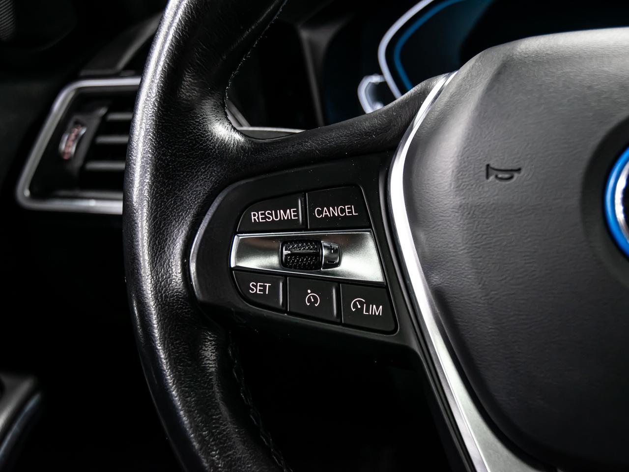 2022 BMW 3 Series 330e xDrive PLUG IN HYBRID BLIND SPOTS NAVI Photo