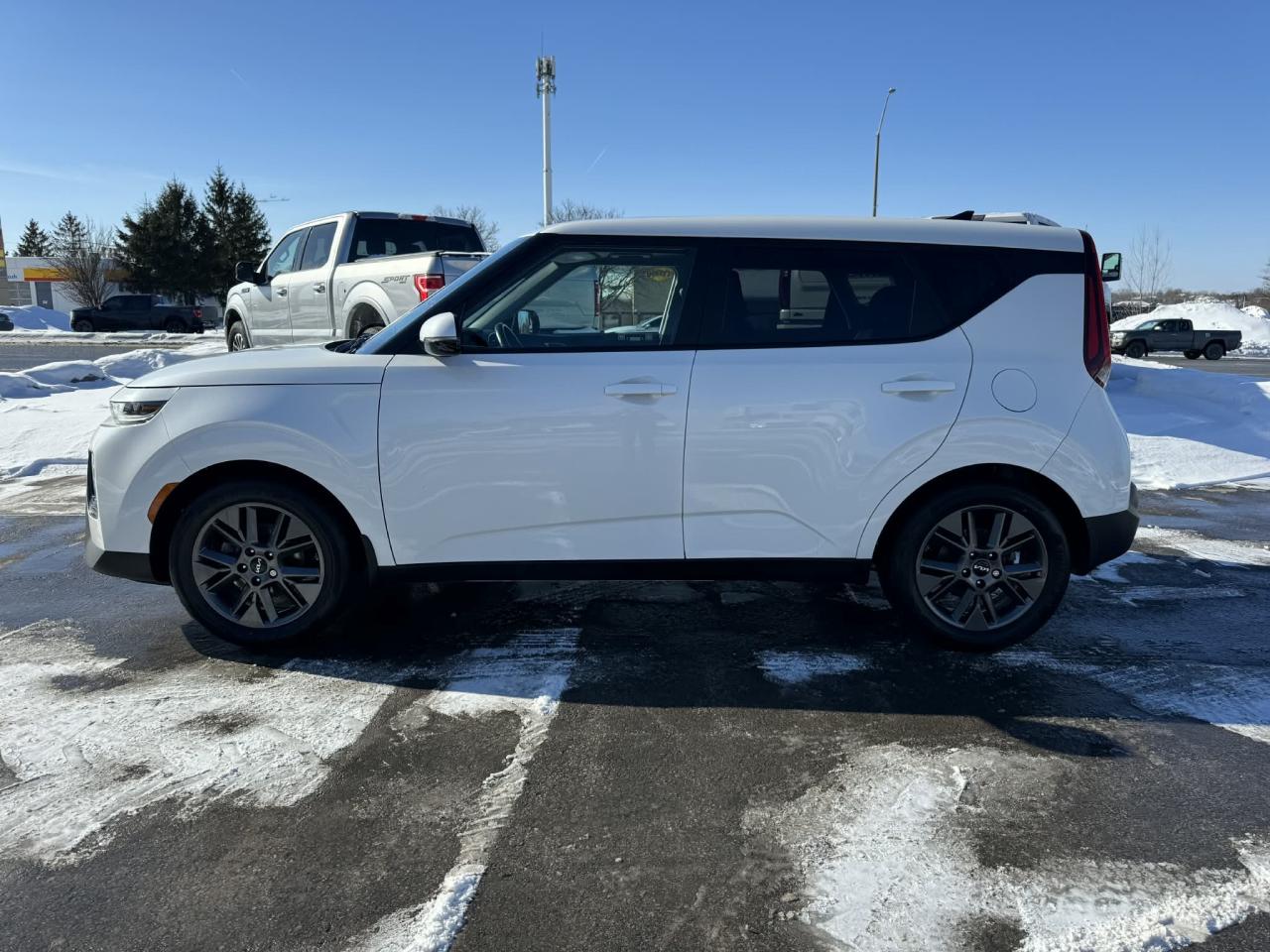 2022 Kia Soul EX Plus Photo