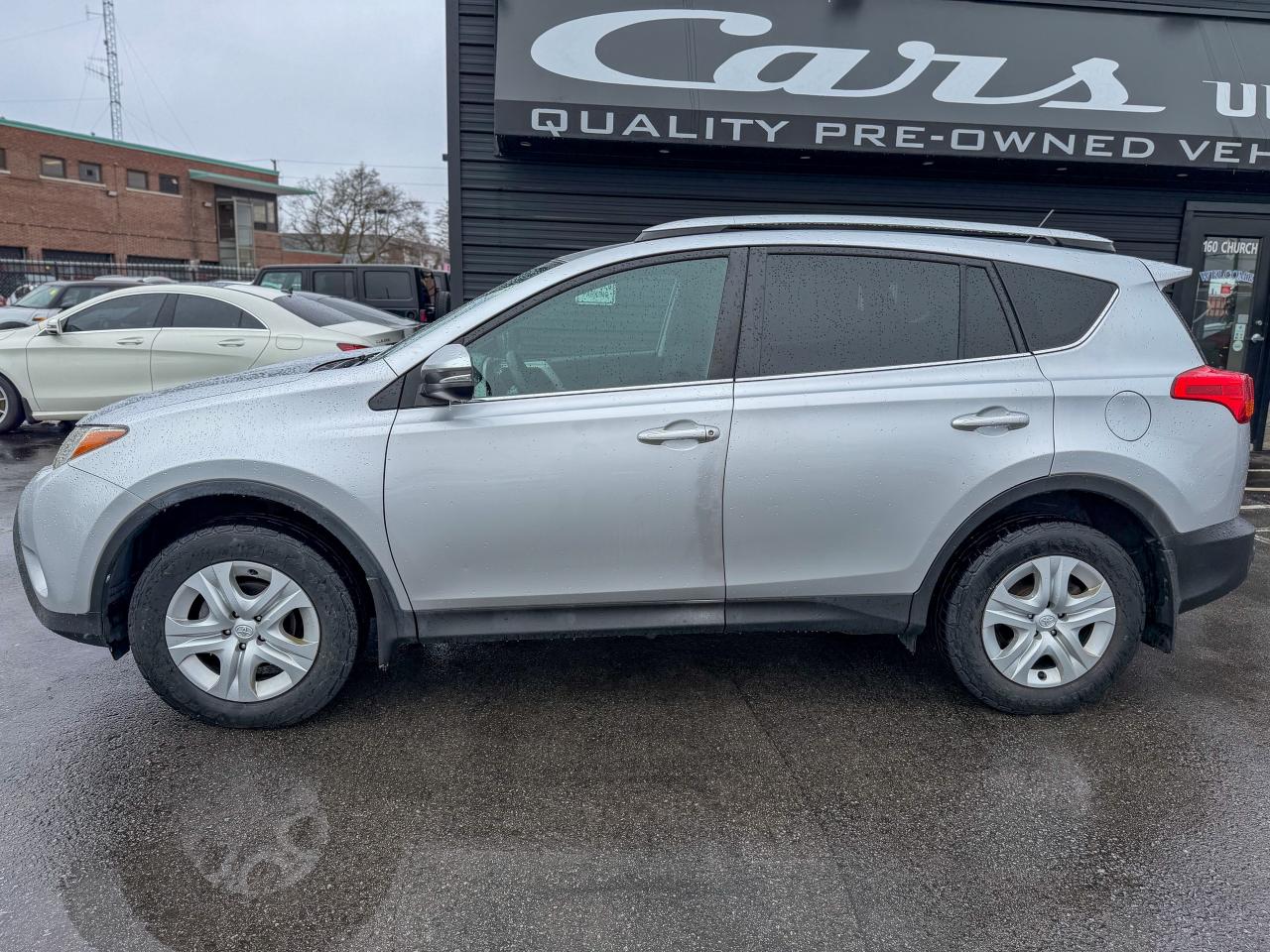 2015 Toyota RAV4 LE/AWD/CAMERA/REMOTE/2.5L/FUEL EFFICIENT ... Photo