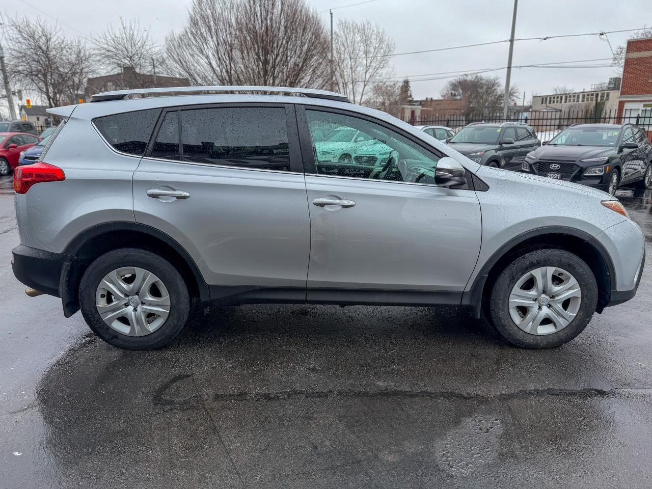 2015 Toyota RAV4 LE/AWD/CAMERA/REMOTE/2.5L/FUEL EFFICIENT ... Photo