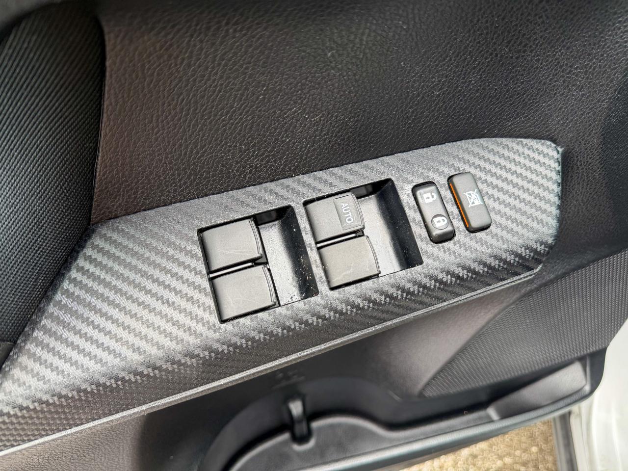 2015 Toyota RAV4 LE/AWD/CAMERA/REMOTE/2.5L/FUEL EFFICIENT ... Photo