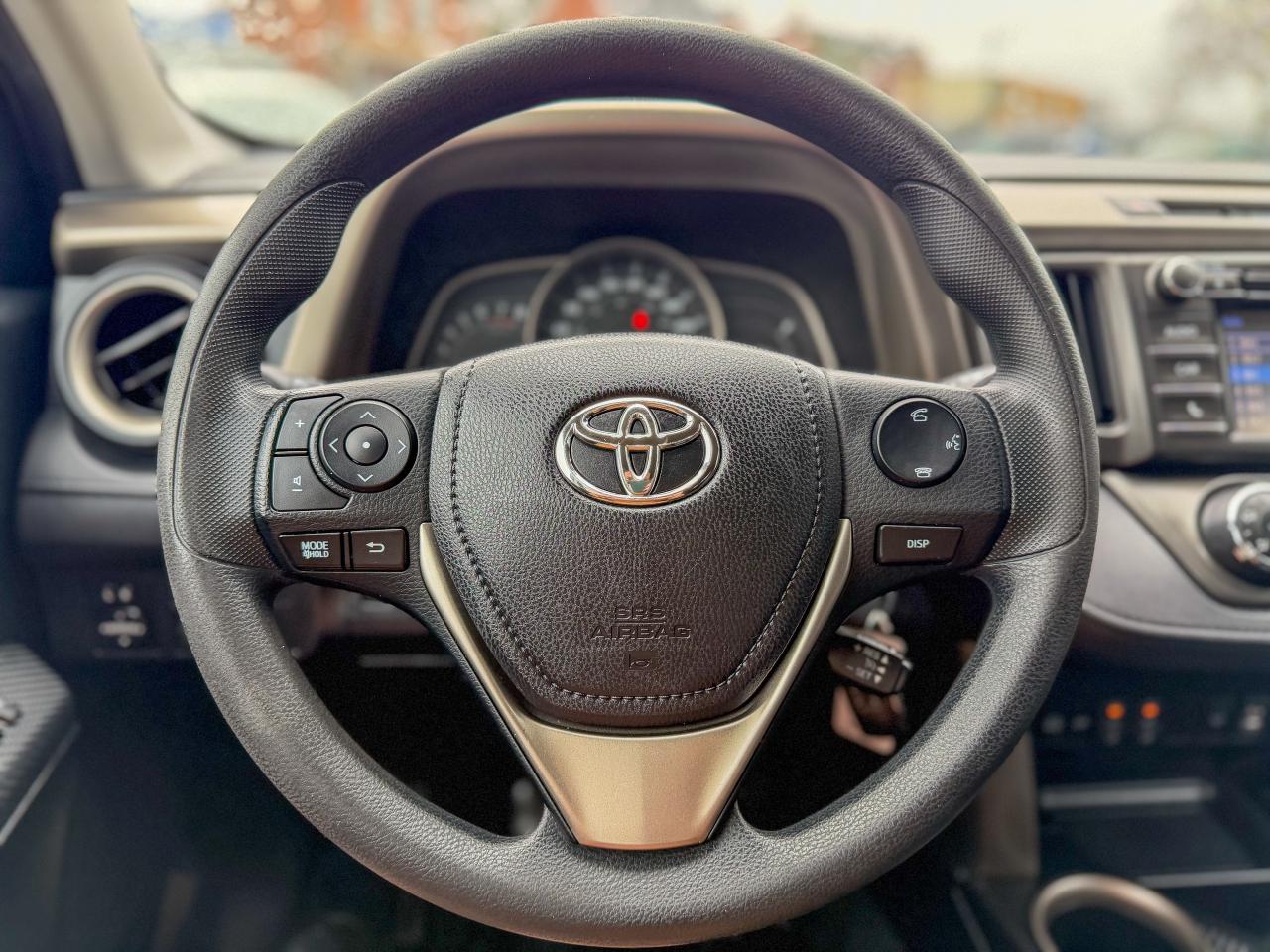 2015 Toyota RAV4 LE/AWD/CAMERA/REMOTE/2.5L/FUEL EFFICIENT ... Photo