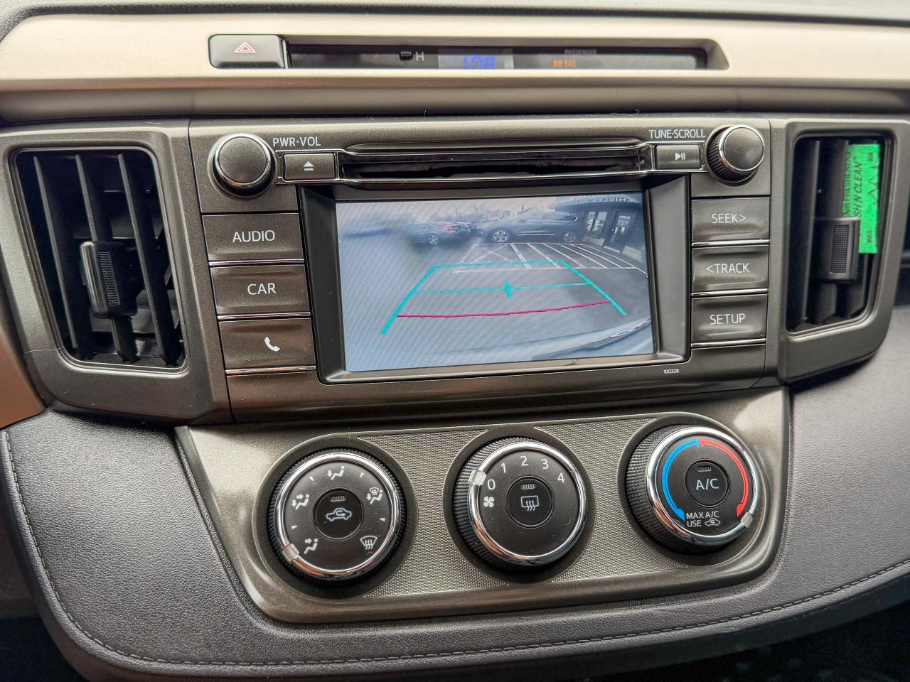 2015 Toyota RAV4 LE/AWD/CAMERA/REMOTE/2.5L/FUEL EFFICIENT ... Photo