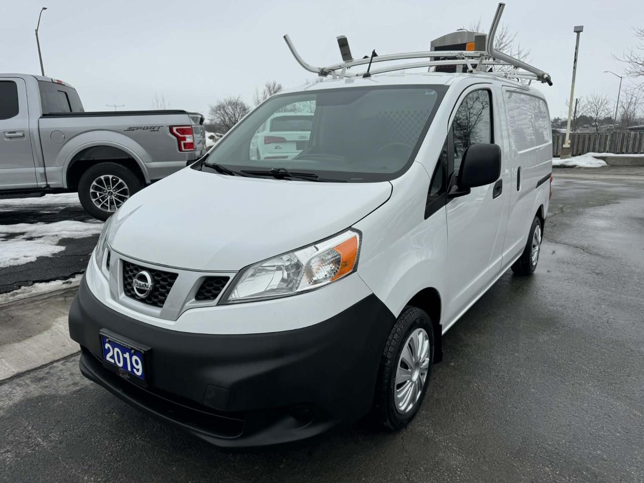 2019 Nissan NV200 I4 SV Photo