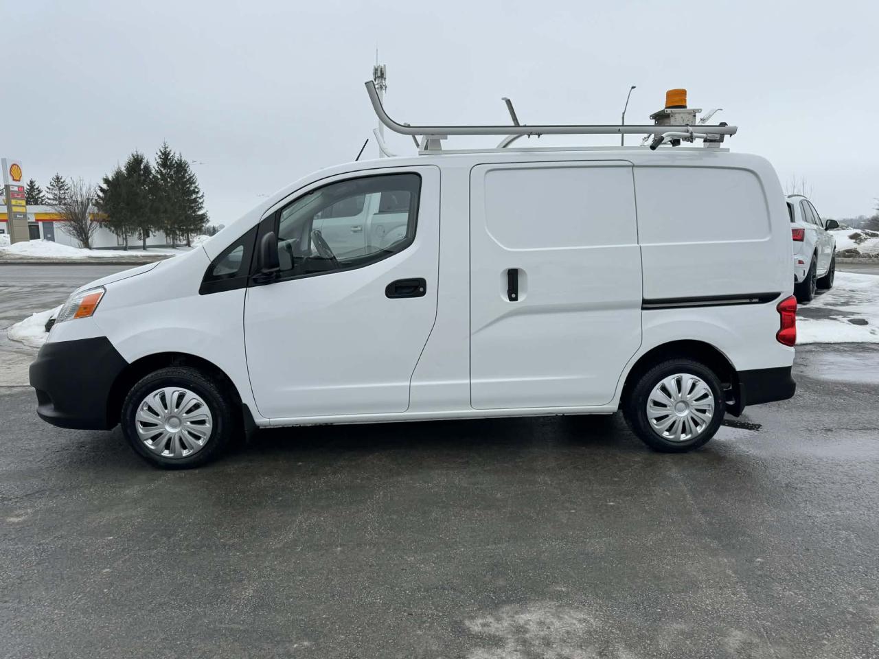 2019 Nissan NV200 I4 SV Photo