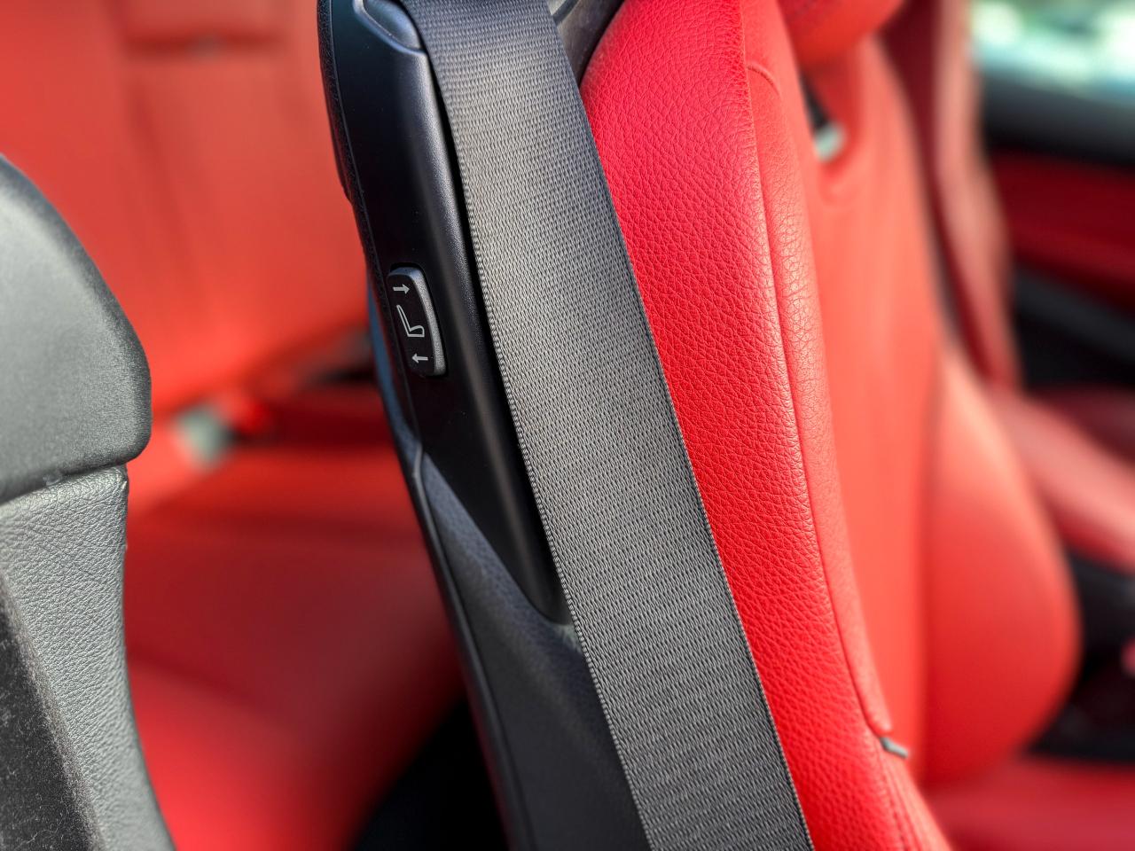 2017 BMW 4 Series 440i xDrive Conv/HARDTOP/BSM/NAVI/RED LEATHER/3L Photo