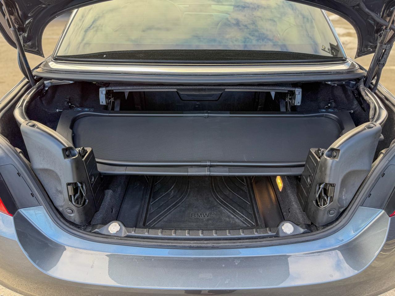 2017 BMW 4 Series 440i xDrive Conv/HARDTOP/BSM/NAVI/RED LEATHER/3L Photo