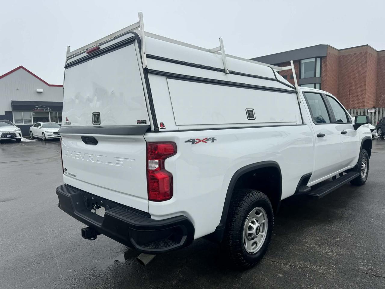 2022 Chevrolet SILVERADO 2500HD 4WD Crew Cab 172  Work Truck Photo4