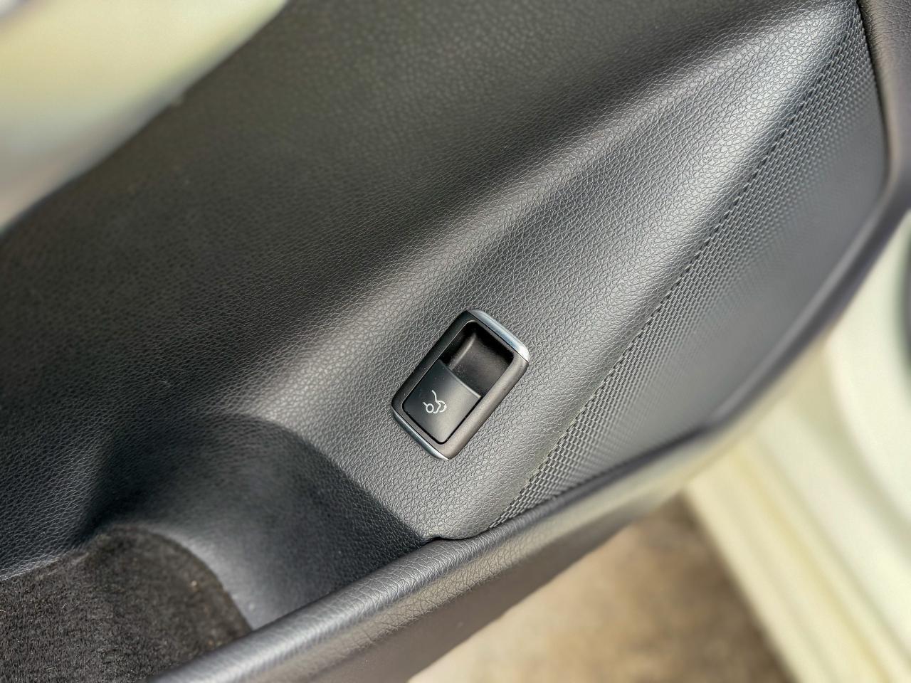 2018 Mercedes-Benz CLA CLA 250 4MATIC/BSM/NAVI/CAMERA/SERVICE RECORDS Photo