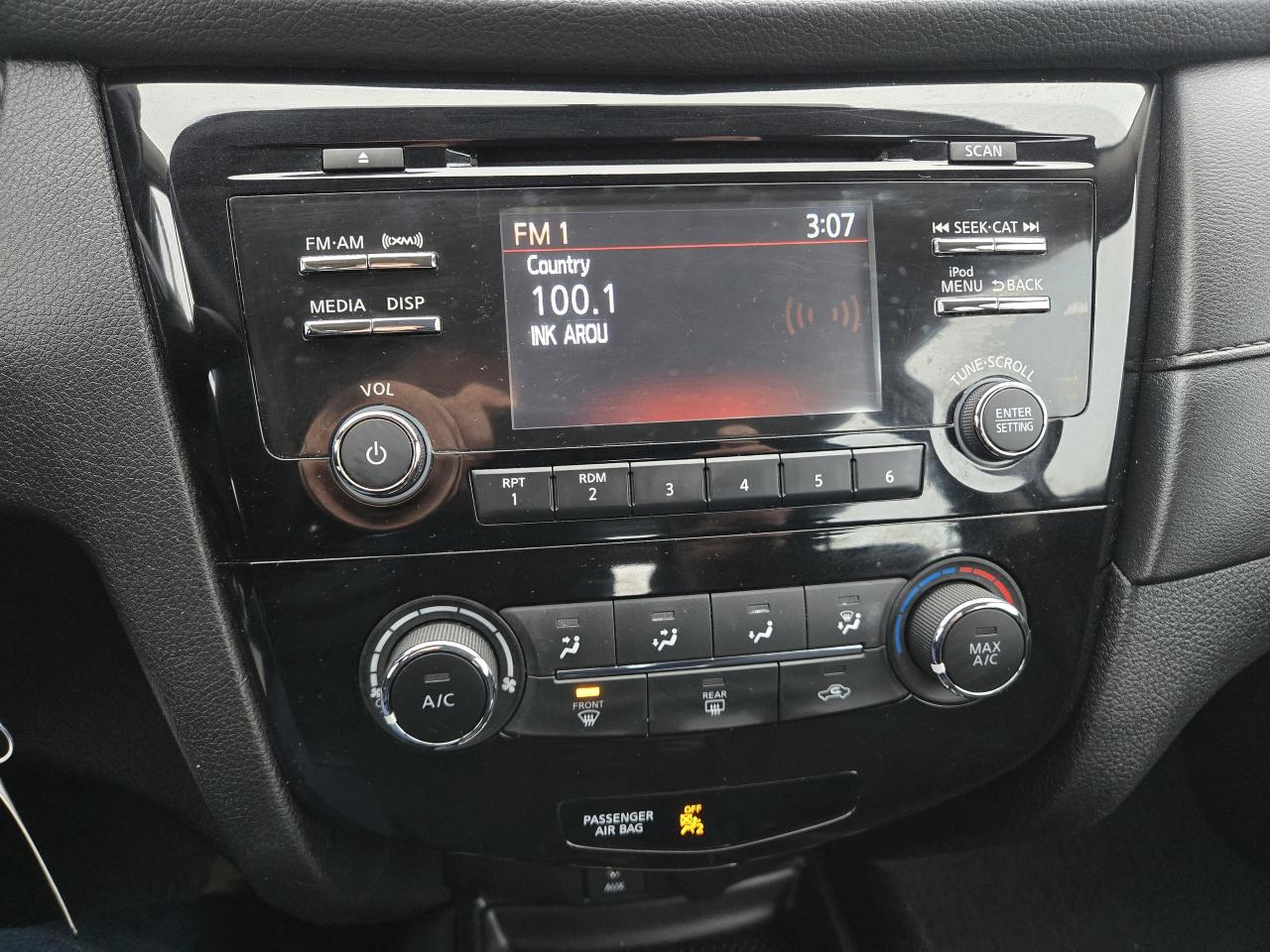 2017 Nissan Rogue AWD 4dr S Photo