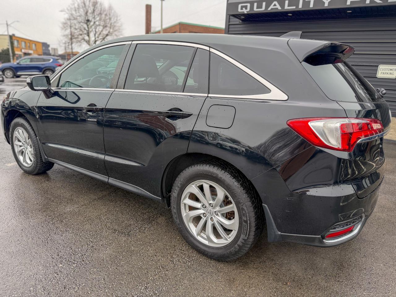 2017 Acura RDX AWD 4dr Tech Pkg Photo