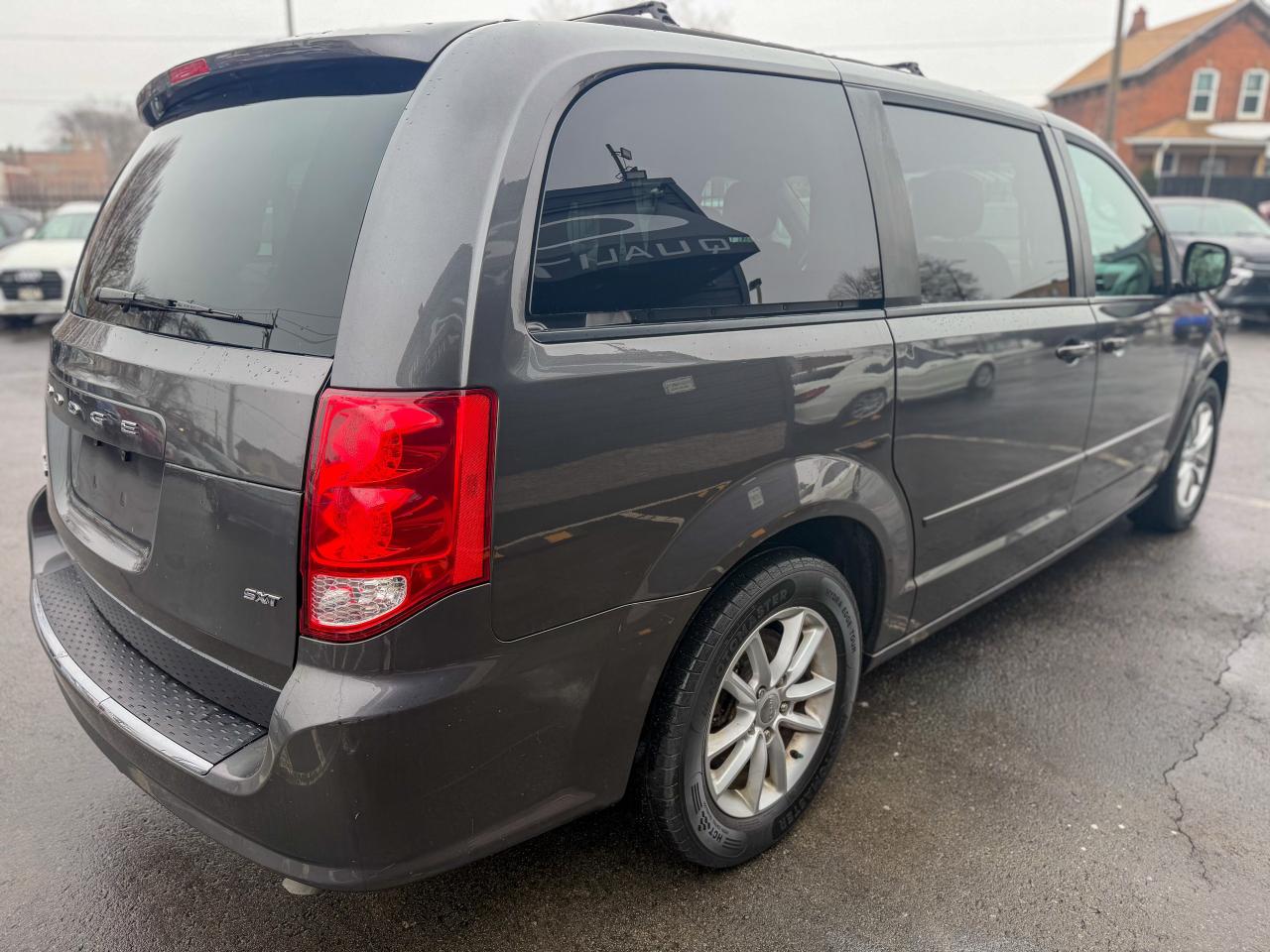 2017 Dodge Grand Caravan SXT/DVD PLAYER/CAMERA/STOW'N GO/NO ACCIDENTS/3.6L Photo