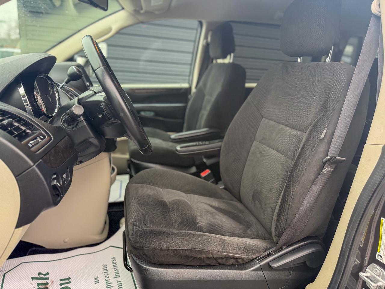 2017 Dodge Grand Caravan SXT/DVD PLAYER/CAMERA/STOW'N GO/NO ACCIDENTS/3.6L Photo