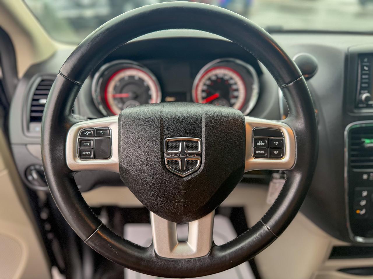 2017 Dodge Grand Caravan SXT/DVD PLAYER/CAMERA/STOW'N GO/NO ACCIDENTS/3.6L Photo