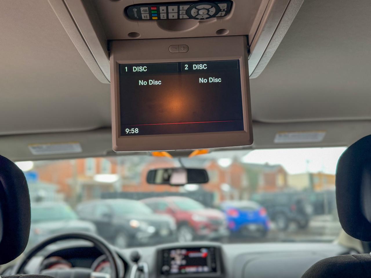 2017 Dodge Grand Caravan SXT/DVD PLAYER/CAMERA/STOW'N GO/NO ACCIDENTS/3.6L Photo