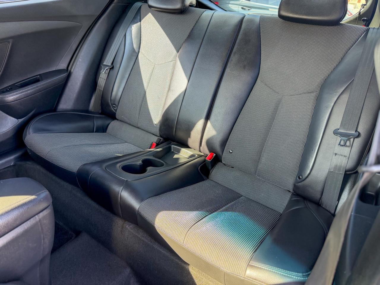 2013 Hyundai Veloster Tech/NAVI/CAMERA/PANO/LOW KM/PUSH START/1.6L Photo