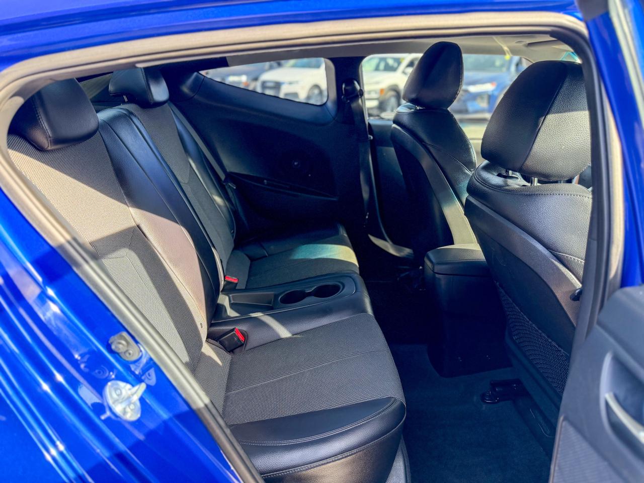 2013 Hyundai Veloster Tech/NAVI/CAMERA/PANO/LOW KM/PUSH START/1.6L Photo