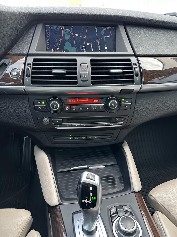 2013 BMW X6 35i M SPORTS PACK NAVI LED LIGHTS HUD NO ACCIDENTS Photo