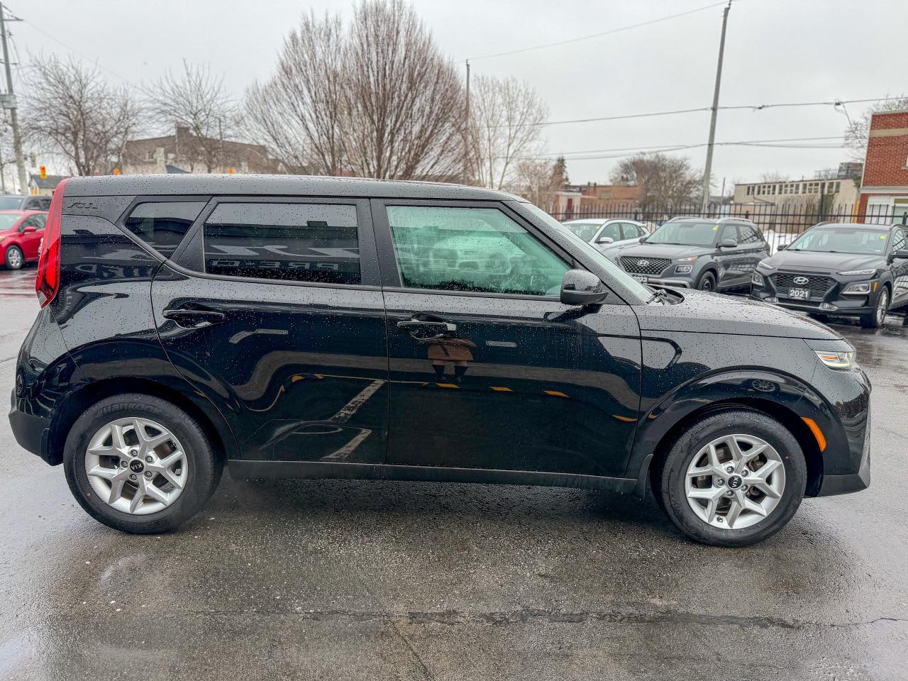 2021 Kia Soul EX/BSM/LANE ASSIST/CAMERA/2L/LOW KM/APPLE CARPLAY Photo