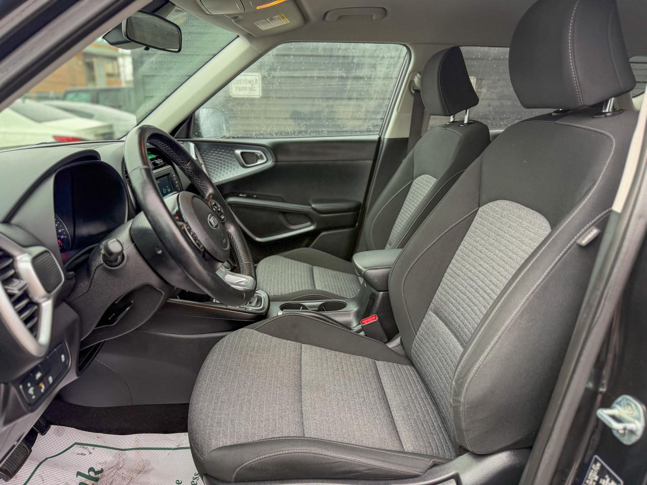 2021 Kia Soul EX/BSM/LANE ASSIST/CAMERA/2L/LOW KM/APPLE CARPLAY Photo