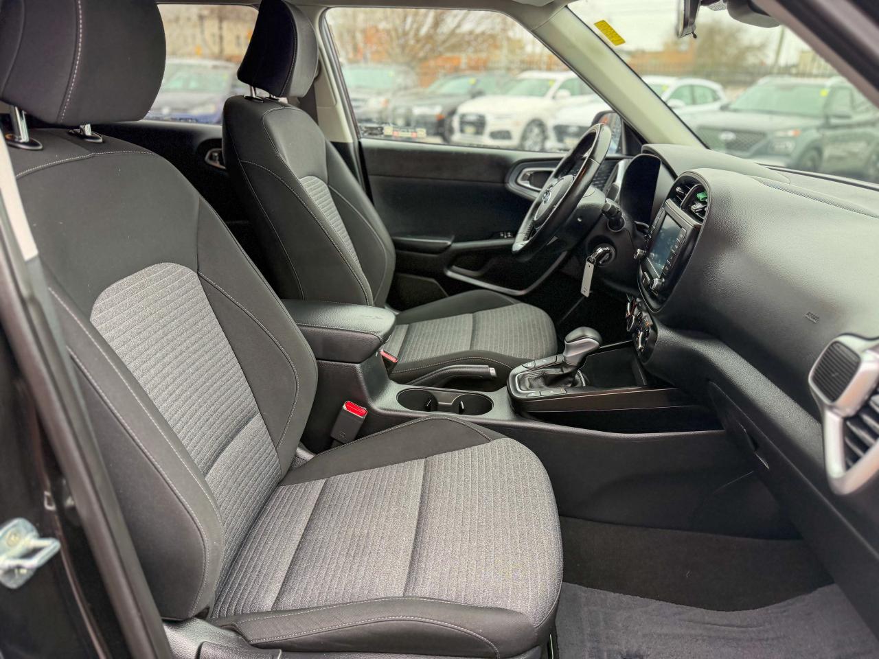 2021 Kia Soul EX/BSM/LANE ASSIST/CAMERA/2L/LOW KM/APPLE CARPLAY Photo