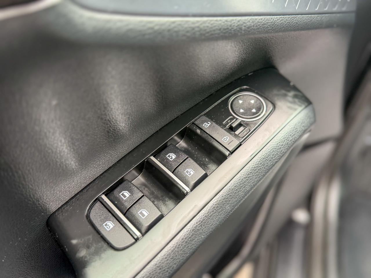 2021 Kia Soul EX/BSM/LANE ASSIST/CAMERA/2L/LOW KM/APPLE CARPLAY Photo