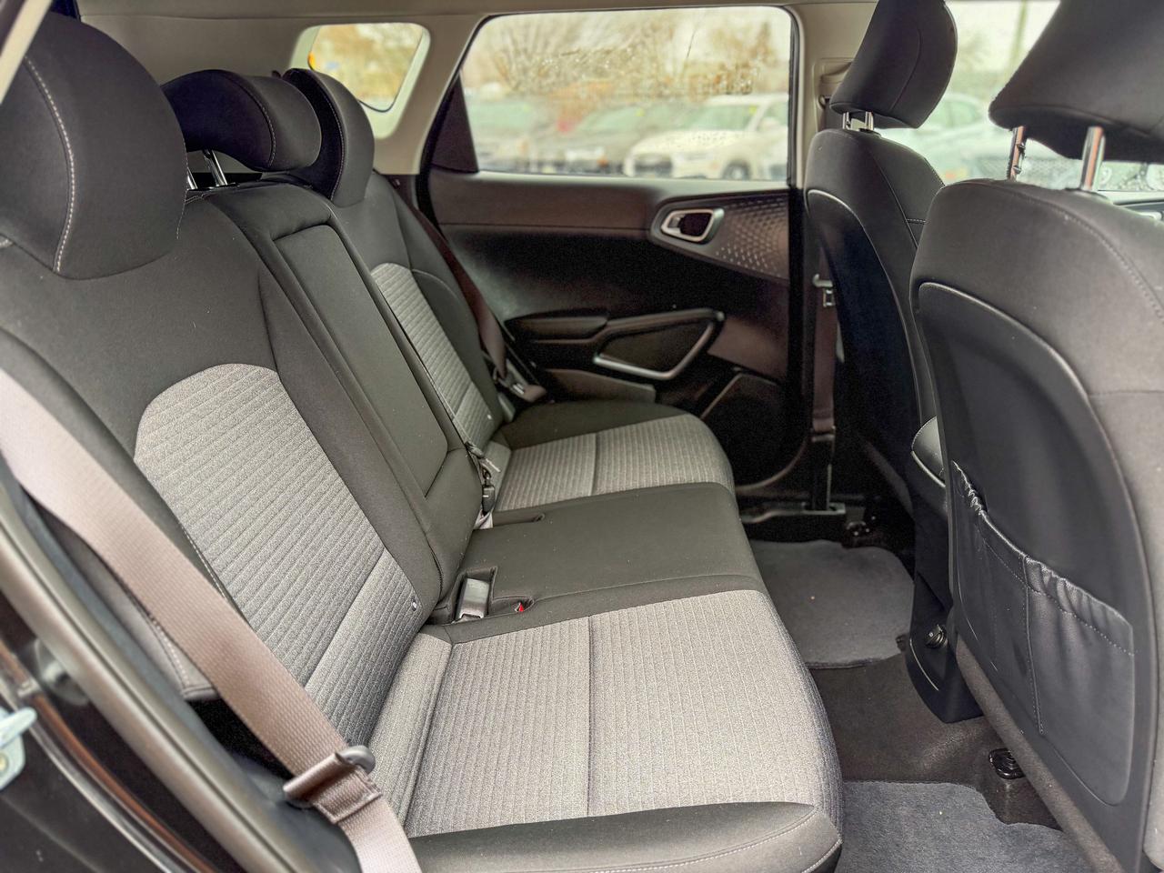 2021 Kia Soul EX/BSM/LANE ASSIST/CAMERA/2L/LOW KM/APPLE CARPLAY Photo