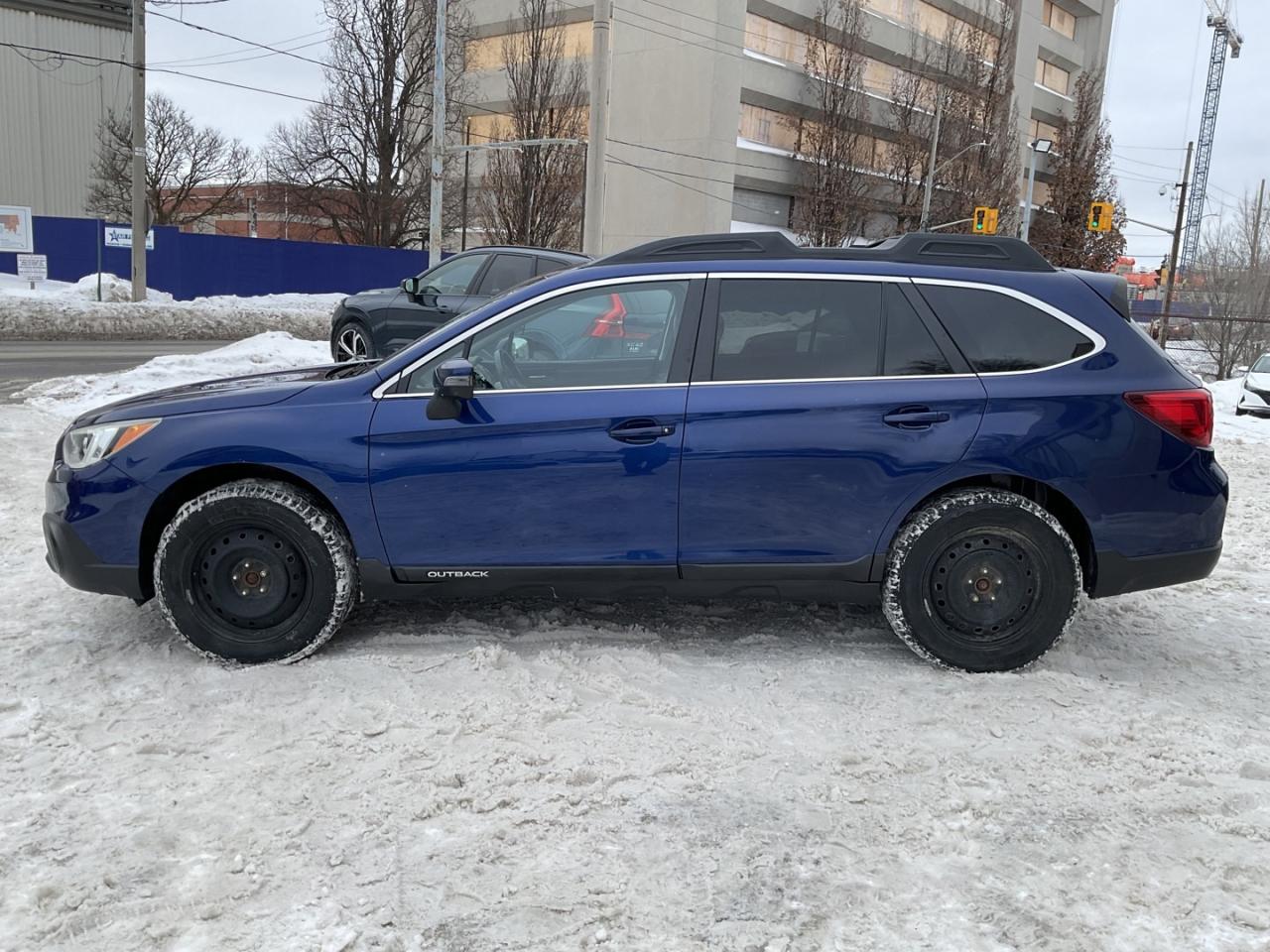 2016 Subaru Outback 3.6R Limited W/Tech Pkg - LTHR! NAV! BACK-UP CAM! Photo